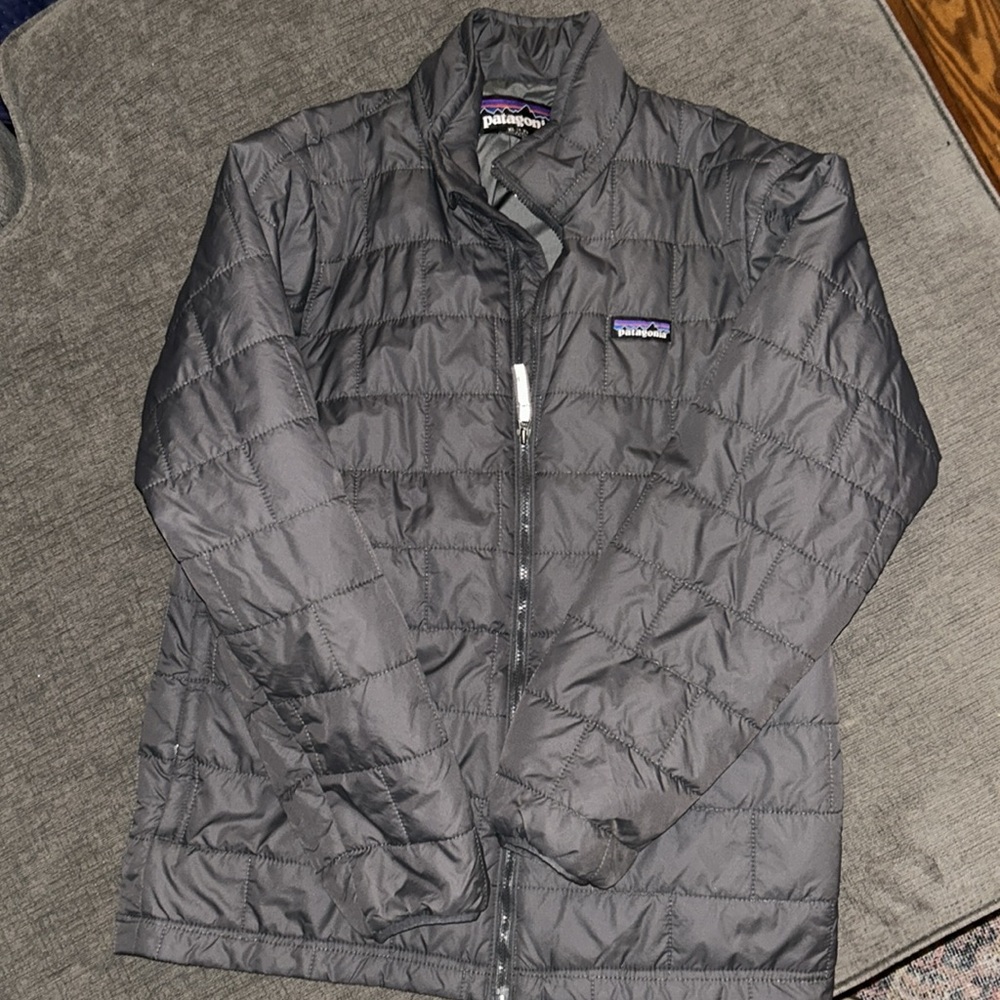 Boys XL Patagonia light weight puffer jacket